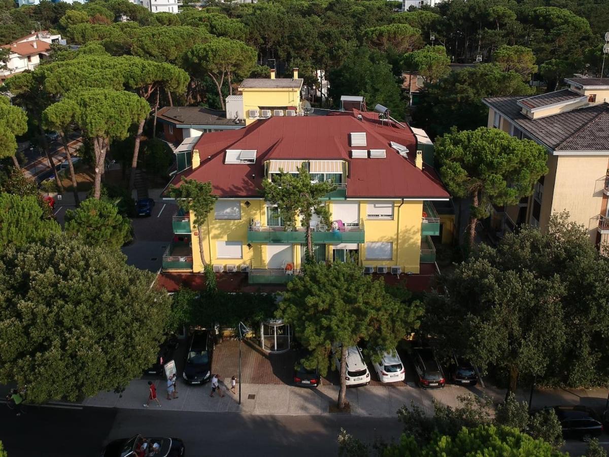 Villa Lucilla Lignano Sabbiadoro Exterior photo