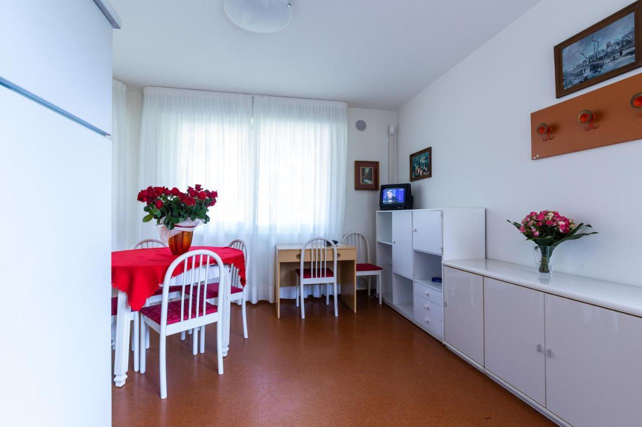 Villa Lucilla Lignano Sabbiadoro Exterior photo